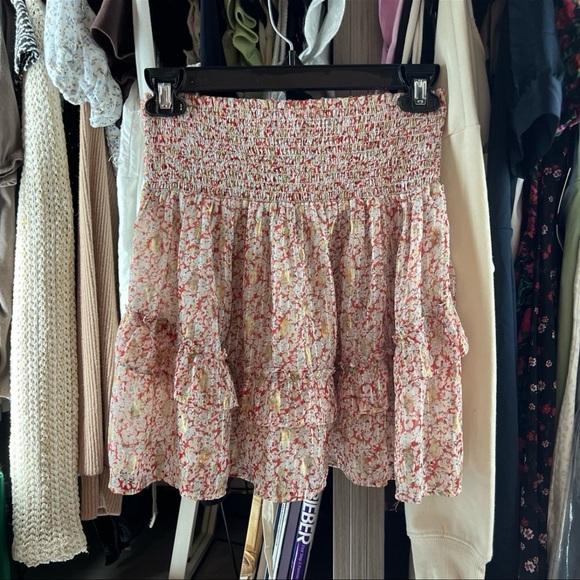 LINI mini flare skirt size medium - Picture 3 of 5